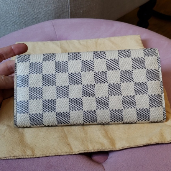 Louis Vuitton Emilie wallet - Picture 5 of 8